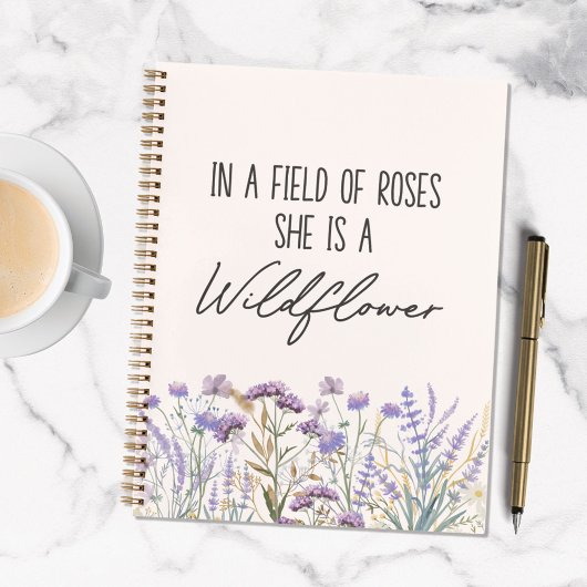 Lila Wildblume für Wasserfarben Notizblock