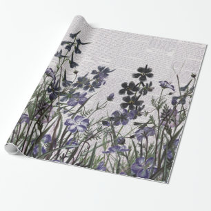 Lila Wildblumen auf Vintage-Zeitung Geschenkpapier