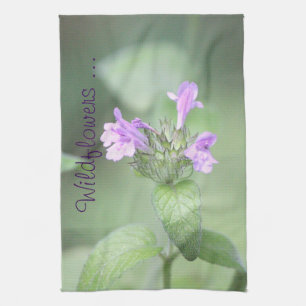 Lila Wildblumen Handtuch