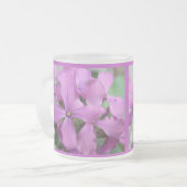 Lila Wildblumen Mattierte Tasse (Vorderseite Links)