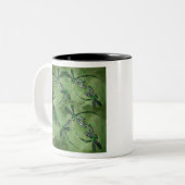Lila Winged Dragonflies Zweifarbige Tasse (Vorderseite Links)
