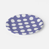 lila Winkeln | weiße Polka-Punkte Pappteller (Schrägansicht)