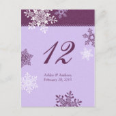 Lila Winter-Hochzeitskarten mit Schneeflocken Postkarte (Vorderseite)