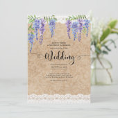 Lila Wisteria Blume Hochzeit rustikale Spitzenauss Einladung (Stehend Vorderseite)