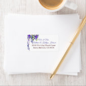 Lila Wisteria Floral Modern Wedding Label Adressaufkleber (Insitu)