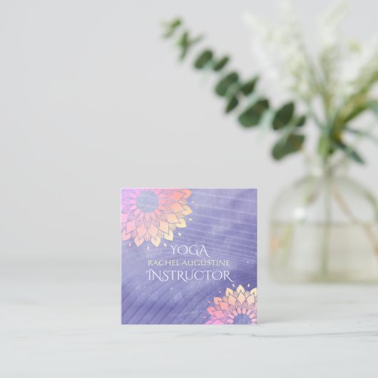 Lila Yoga Instructor Rose Gold Mandala Quadratische Visitenkarte (Stehend Vorderseite)