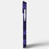 Lila Zeichenmuster mit benutzerdefiniertem Text Case-Mate iPhone Hülle (Rückseite / Links)