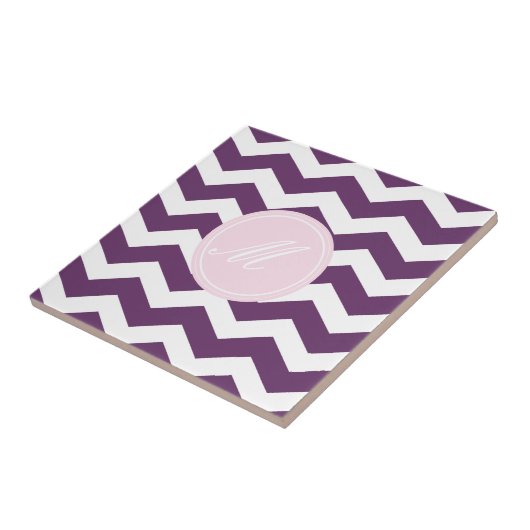 Lila Zickzack mit Monogram Tiles Fliese (Seite)