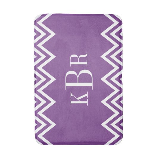 Lila Zickzack Monogramm Badematte (Vorderseite Vertikal)