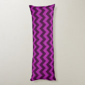 Lila Zig Zag Glitzer Seitenschläferkissen (Rückseite (Vertikal))