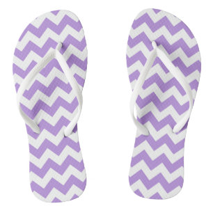 Lila Zigzag, Lila Zickzack, geometrisches Muster Badesandalen