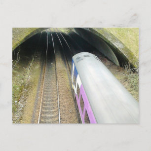 Lila Zug, Bahngleise, Tunnel, Reisen Postkarte