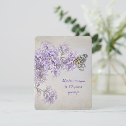 Lilac Birthday Einladung (Stehend Vorderseite)