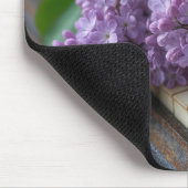 Lilac Bunch auf alten Klaviertasten Mousepad (Ecke)