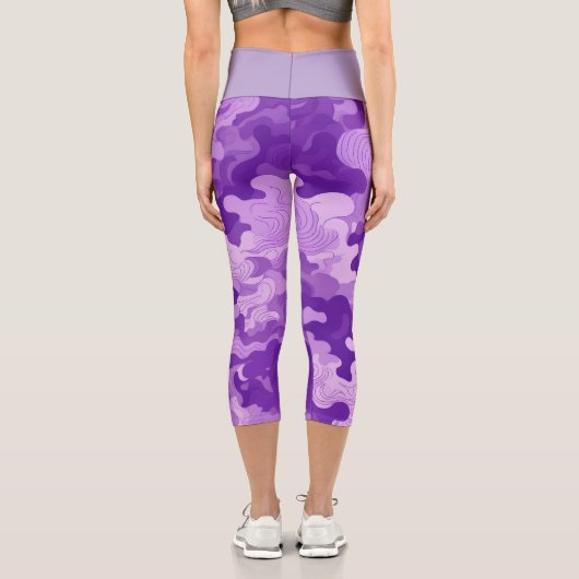 Lilac camo pattern  capri leggings (Rückseite)