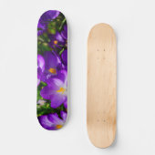 Lilac Crocuses Skateboard (Vorderseite)