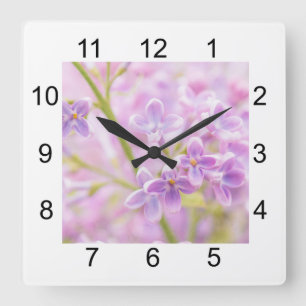 Lilac Flowers Mist Quadratische Wanduhr