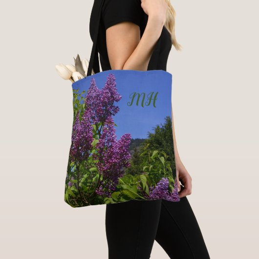 Lilac-Garten, violett, hübsche Blumen, Ihre Initia Tasche (Von Nahem)
