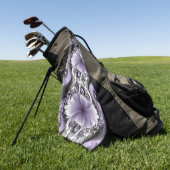Lilac Illusion Abstraktes florales Fraktal Kunstfa Golfhandtuch (Gras)