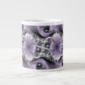 Lilac Illusion Abstraktes florales Fraktal Kunstfa Jumbo-Tasse (Vorderseite)