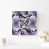 Lilac Illusion Abstraktes florales Fraktal Kunstfa Quadratische Wanduhr (Zuhause)