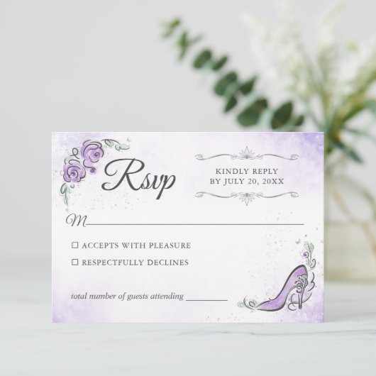 Lilac Lavender und Silver Princess Elegant Wedding RSVP Karte (Stehend Vorderseite)