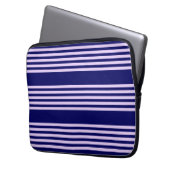 Lilac lila und blau fünf Streifen Muster Laptopschutzhülle (Vorderseite Links)