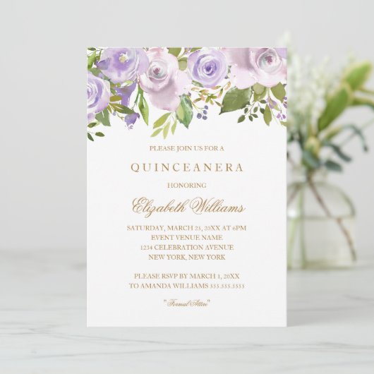Lilac Lila Watercolor Floral Quinceanera Einladung (Stehend Vorderseite)