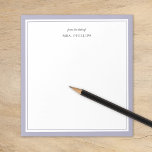 Lilac Minimalistisch Monogram Teacher Gift Notizblock<br><div class="desc">Modernes minimalistisches Grenzdesign in einer Vielzahl von trendigen Farben. Personalisieren Sie es mit Ihrem Namen Monogramm oder anderen benutzerdefinierten Text. Verwenden Sie die Designtools,  um Ihre eigenen Schriftart und Hintergrundfarben zu wählen. Niedliche und einfache Geschenkidee für Lehrer oder persönliche Schreibwaren für alle,  die Lieben organisiert bleibe.</div>