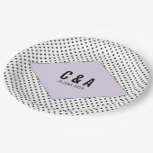 Lilac Modern Polka Dots Wedding Pappteller (Schrägansicht)