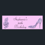 Lilac Musiknote und Stiletto 50. Geburtstag Poster<br><div class="desc">Das personalisierte, elegante Banner der 50. Geburtstagsfeier für Damen und Mädchen zum Party. Schöne lila / lila / lavender Mädchen und Frauen's 50 / 50 Jahre alt / 50 Jahre alt Geburtstagsfeier Banner mit einem glamourösen gedruckten Bild Rhinestones / Diamanten Glitzer, Sequins, Juwelen funkeln High Heel Stiletto Schuh, und glitzernde...</div>