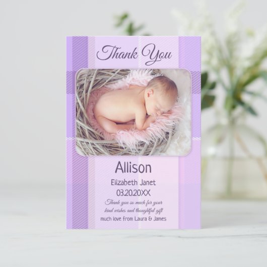 Lilac Pastel Kariert Baby Foto Danke Karte (Stehend Vorderseite)