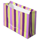 Lilac Pasture Large Gift Bag Große Geschenktüte (Vorderseite Schrägansicht)