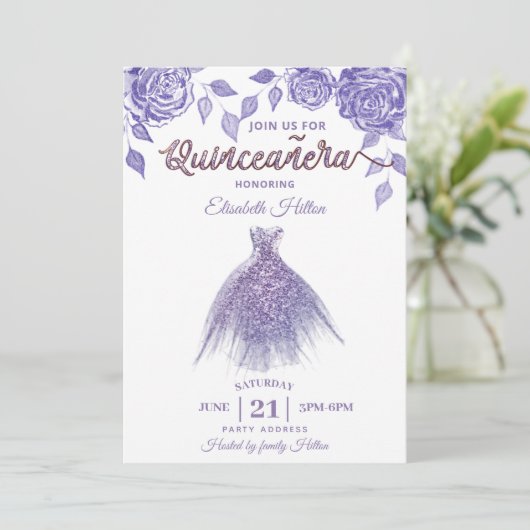Lilac Rose romantisches Glitzer Kleid Quinceañera Einladung (Stehend Vorderseite)