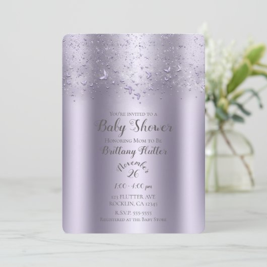 Lilac Shimmer Flutter Butterfly Babydusche Einladung (Stehend Vorderseite)