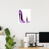 Lilac Stiletto-Schuh und Lippenstift Art Poster (Heimbüro)