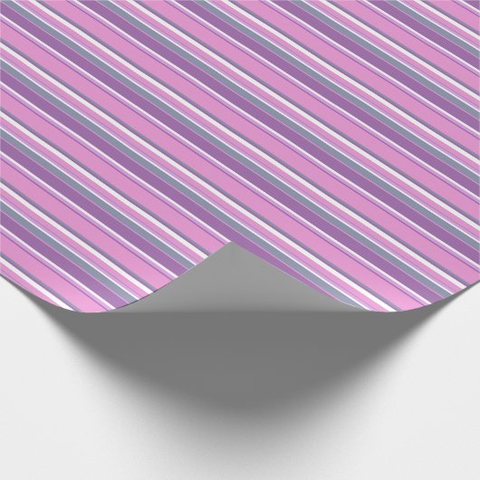 Lilac Streifen Geschenkpapier (Ecke)