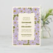 Lilac und Forest Green Groovy Blooms Boho Wedding Einladung (Stehend Vorderseite)