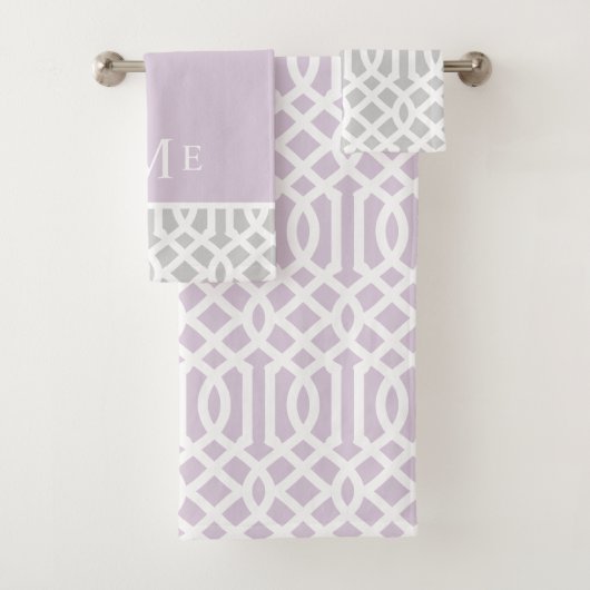 Lilac und Gray Trellis Monogram | Editierbare Farb Badhandtuch Set (Insitu)