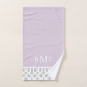 Lilac und Gray Trellis Monogram | Editierbare Farb Badhandtuch Set (Handtuch)