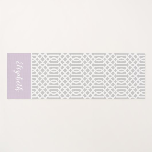 Lilac und Gray Trellis Monogram | Editierbare Farb Yogamatte (Vorderseite (Horizontal))