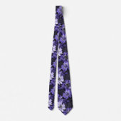 Lilac, violette Blumen auf schwarz Krawatte (Rückseite)