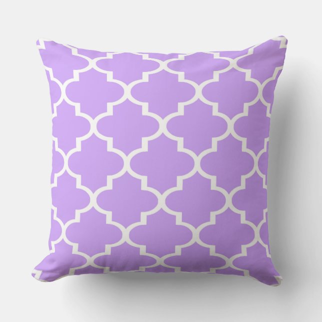 Lilac White Quatrefoil Lattice Kissen (Vorderseite)