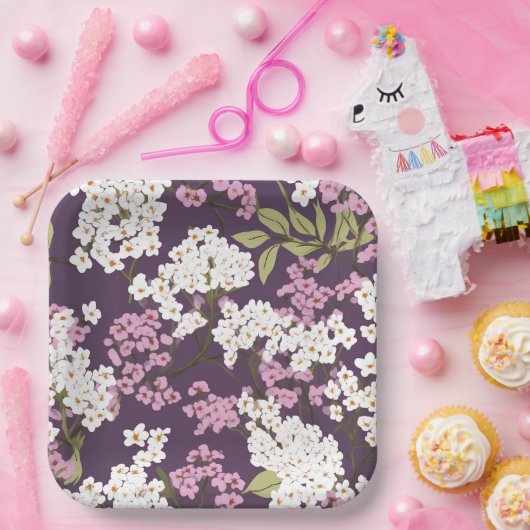 Lilacs auf Lila Pappteller (Party)