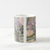 Lilacs in Window von Mary Cassatt American Painter Kaffeetasse (Mittel)