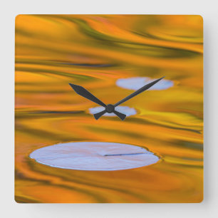 Lilie auf Orangenwasser, Kanada Quadratische Wanduhr
