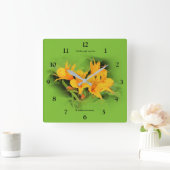 Lilie der Inkas/des gelben Alstroemeria Quadratische Wanduhr (Zuhause)