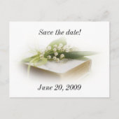 Lilie des Tales mit Bibel Save the Date Postkarte (Vorderseite)