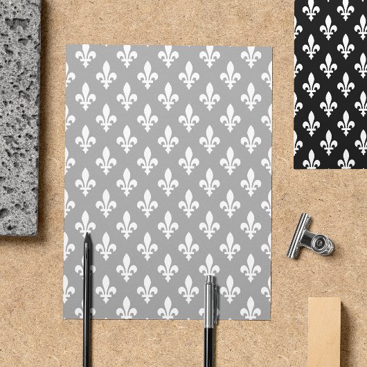 Lilie Pattern, Französisch, Royal, Weiß Flyer