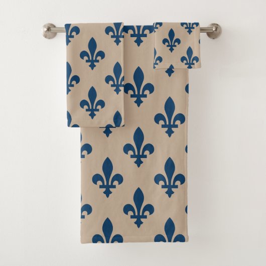 Lilie Pattern, Royal French Blue on Cream Badhandtuch Set (Insitu)
